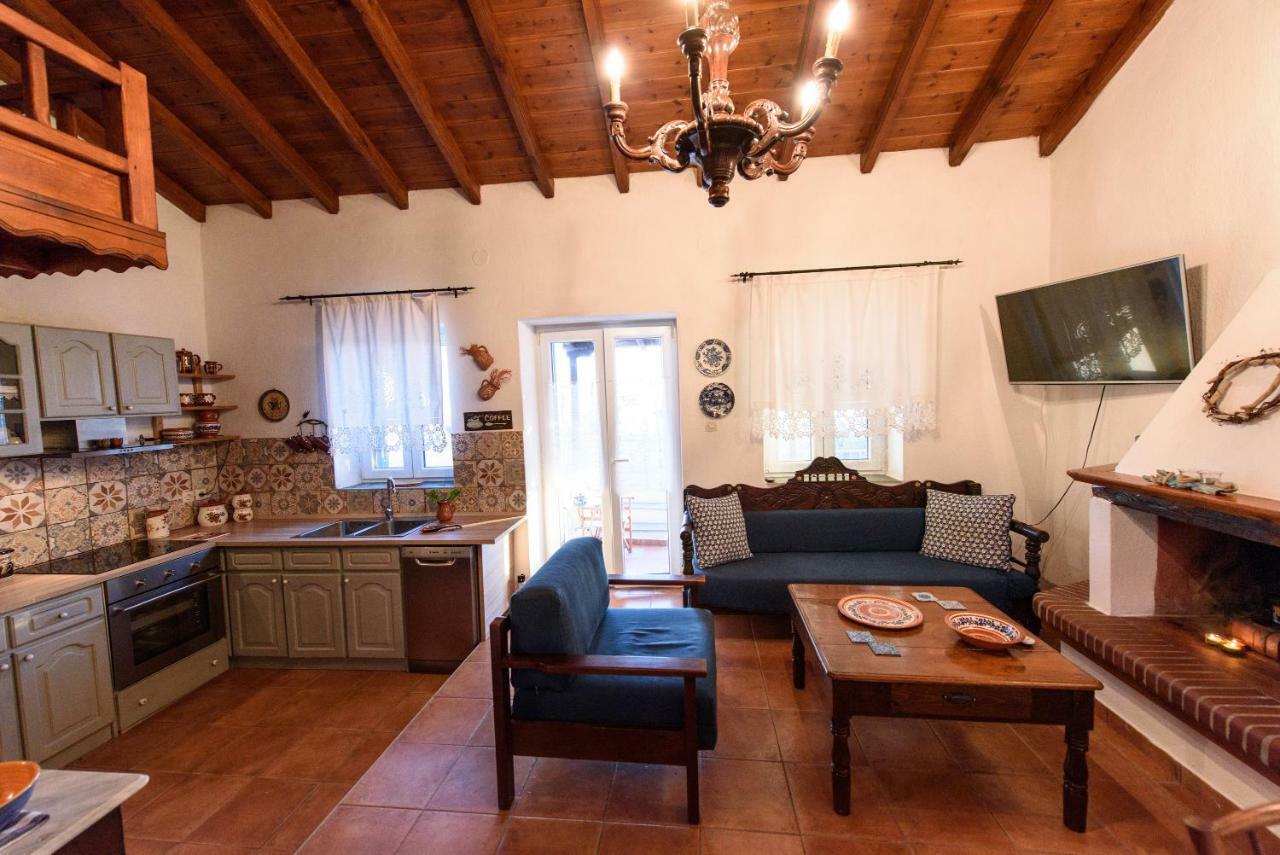 Villa Marouda Glossa Exterior foto